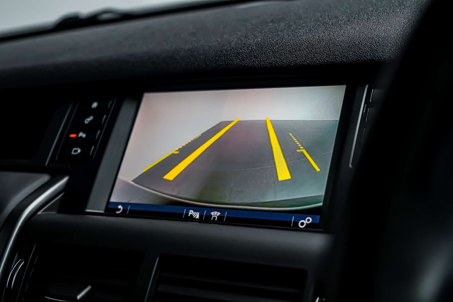 Used Land Rover Discovery Sport 2019 for sale - 77047476: Photo 11