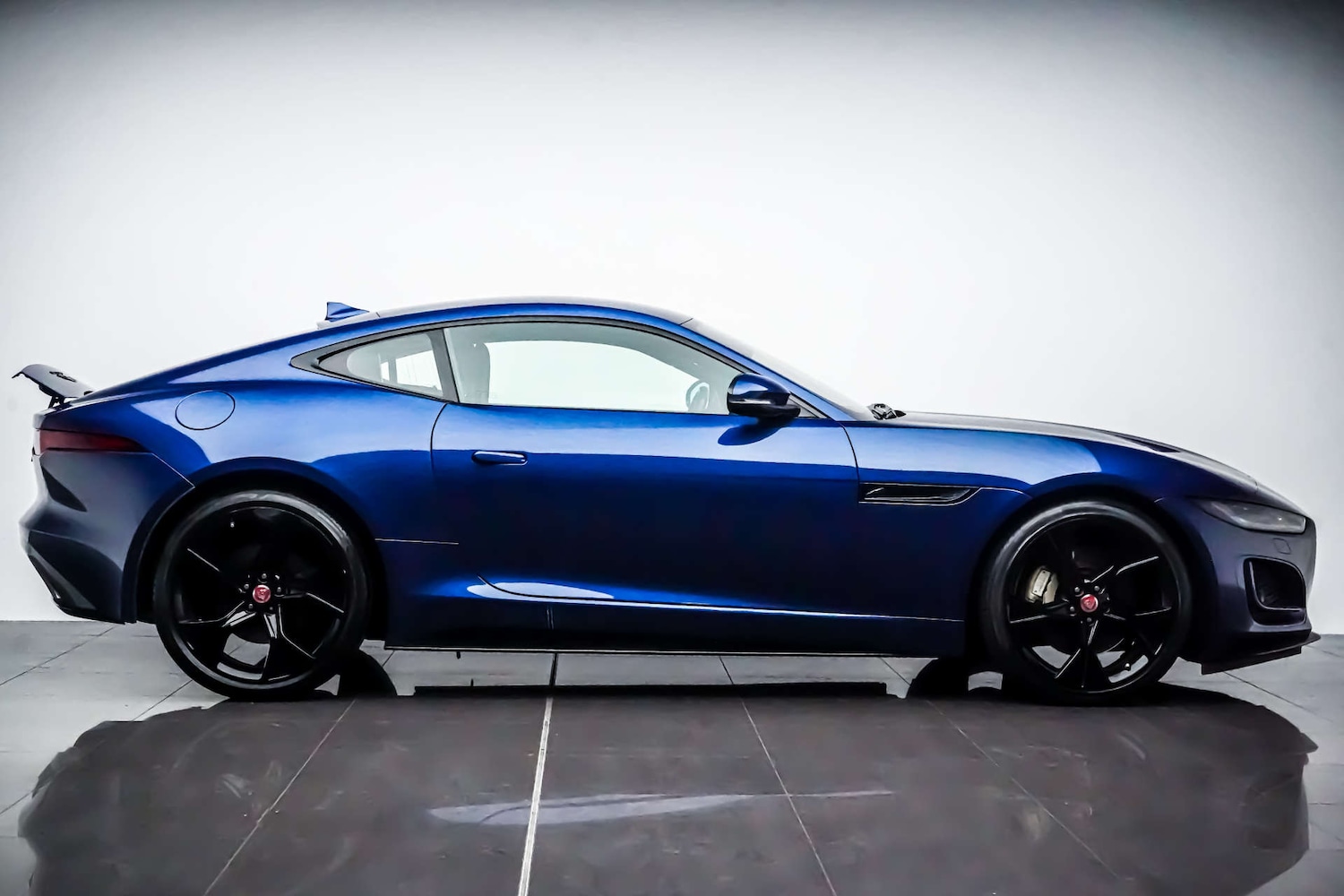 Used Jaguar F-Type 2021 for sale - 76831021: Photo 11