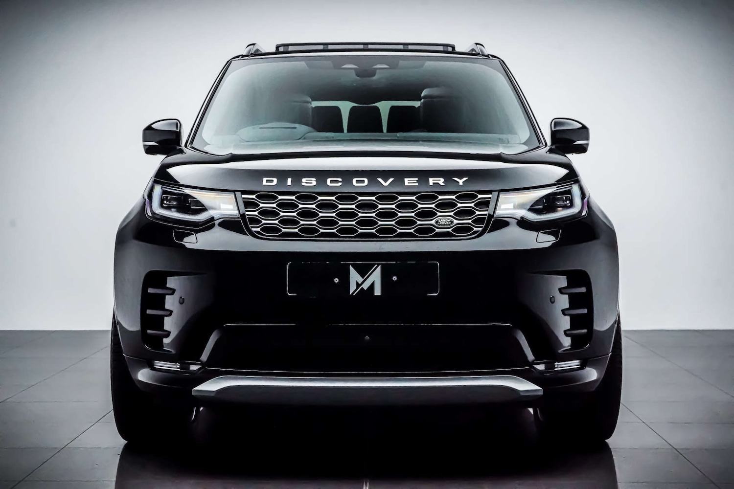 Used Land Rover Discovery 2023 for sale - 76831057: Photo 2