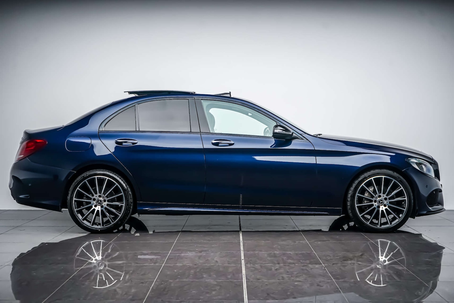 Used Mercedes-Benz C Class 2018 for sale - 76831075: Photo 10