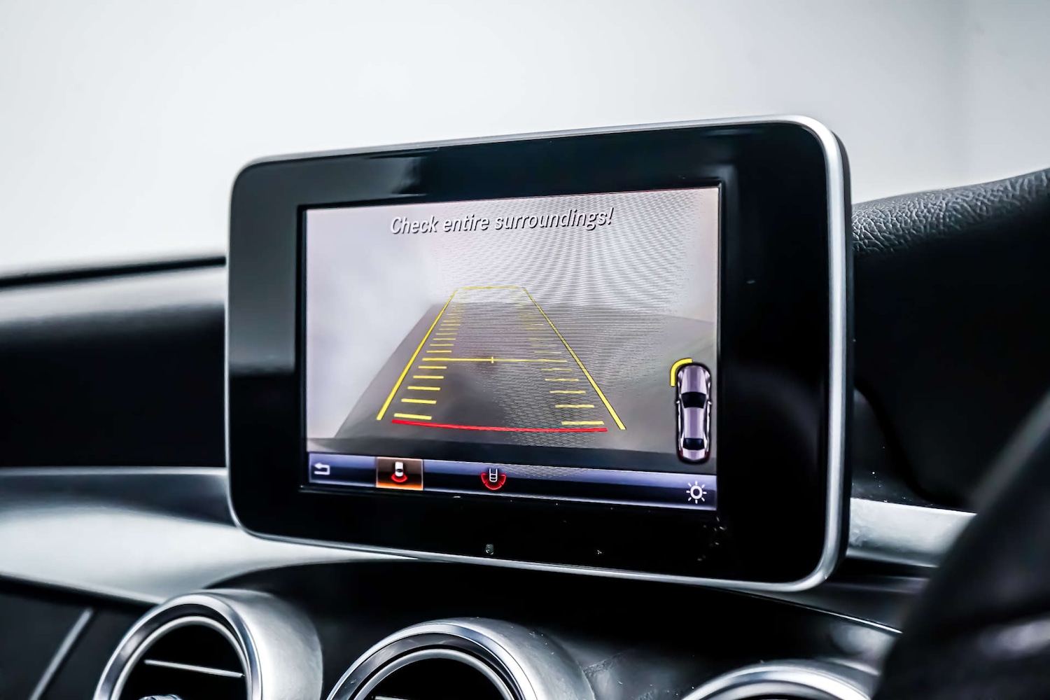 Used Mercedes-Benz C Class 2018 for sale - 76831075: Photo 11