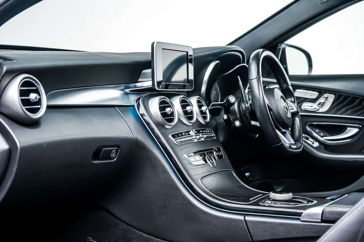 Used Mercedes-Benz C Class 2018 for sale - 76831075: Photo 15