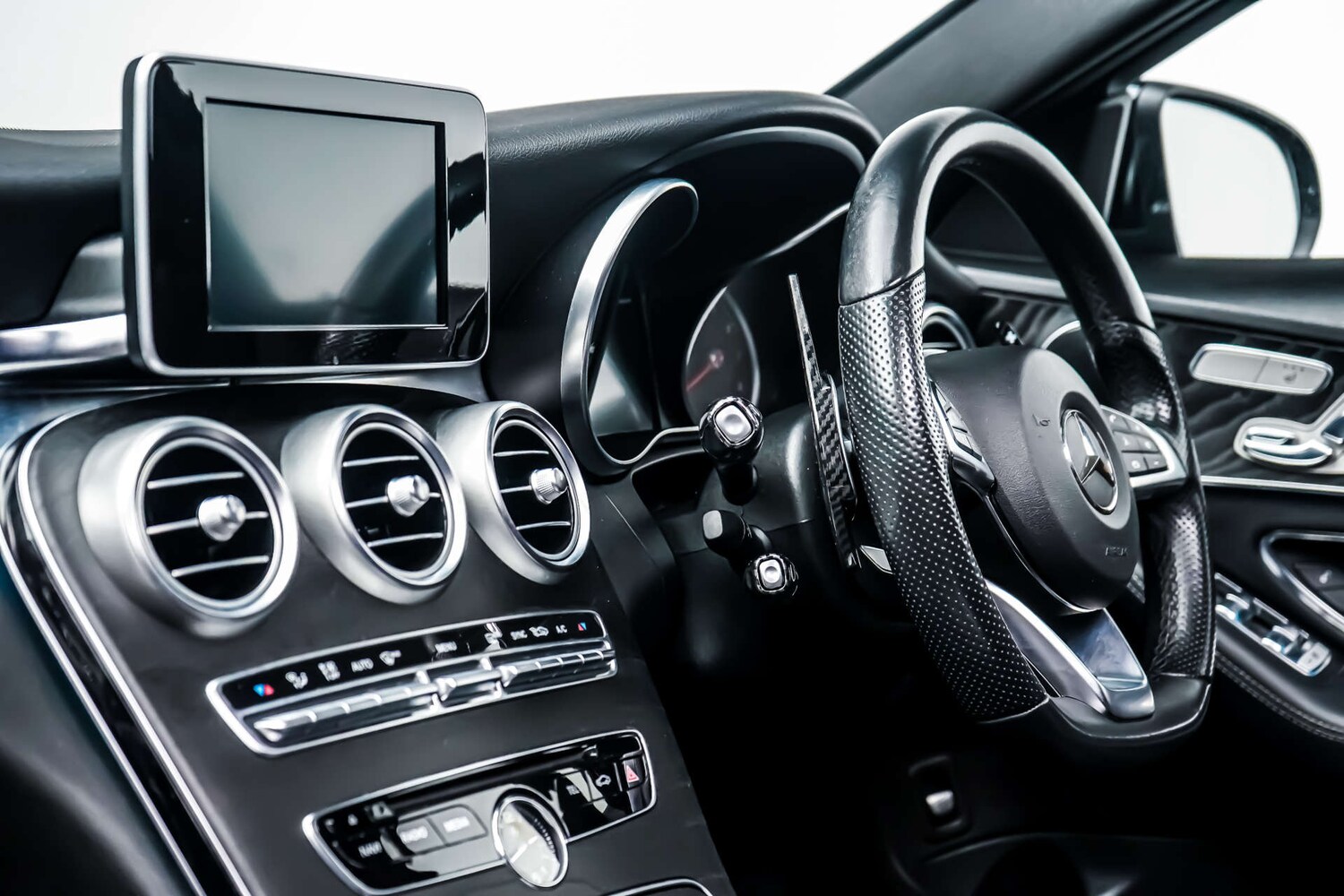 Used Mercedes-Benz C Class 2018 for sale - 76831075: Photo 16