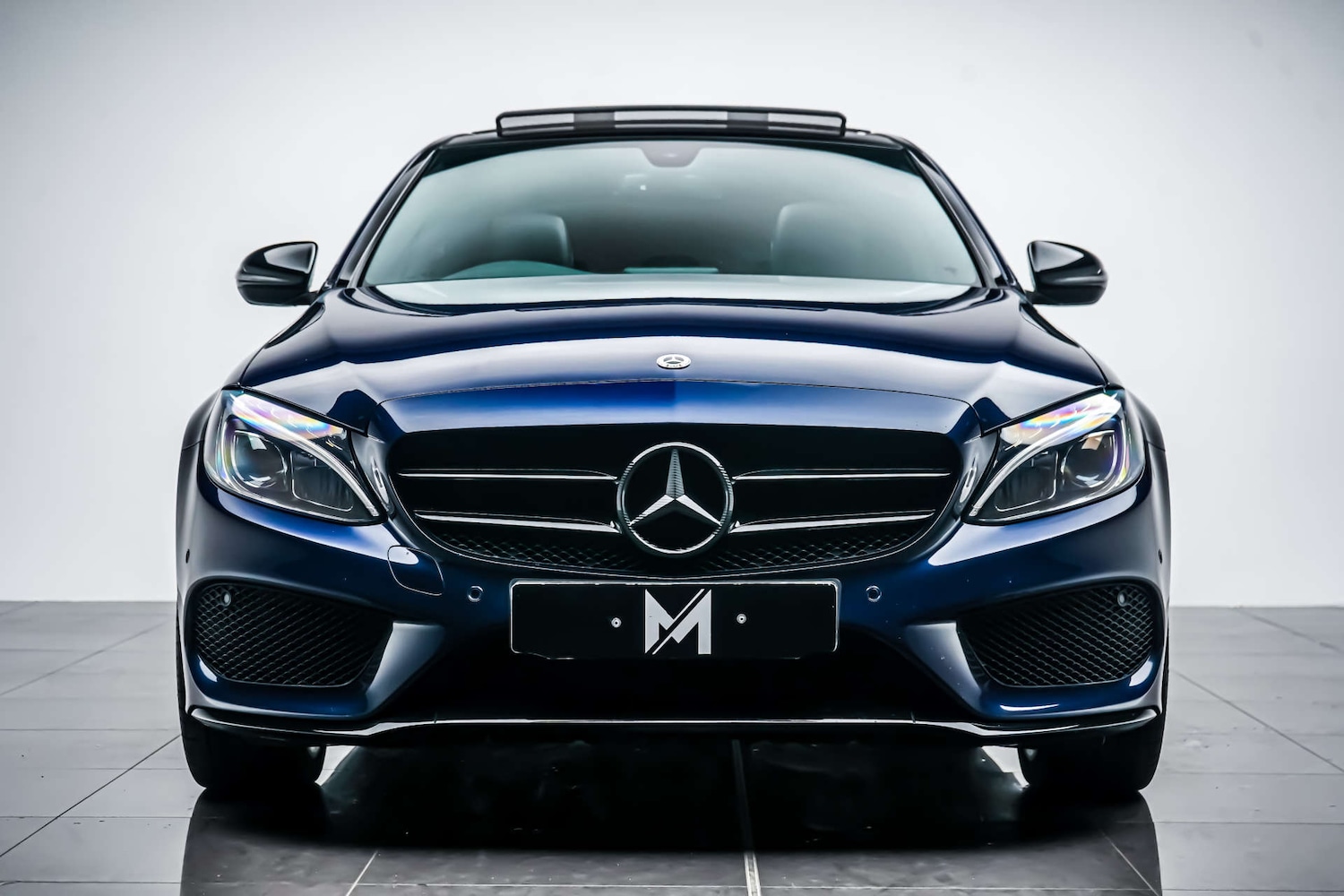 Used Mercedes-Benz C Class 2018 for sale - 76831075: Photo 2