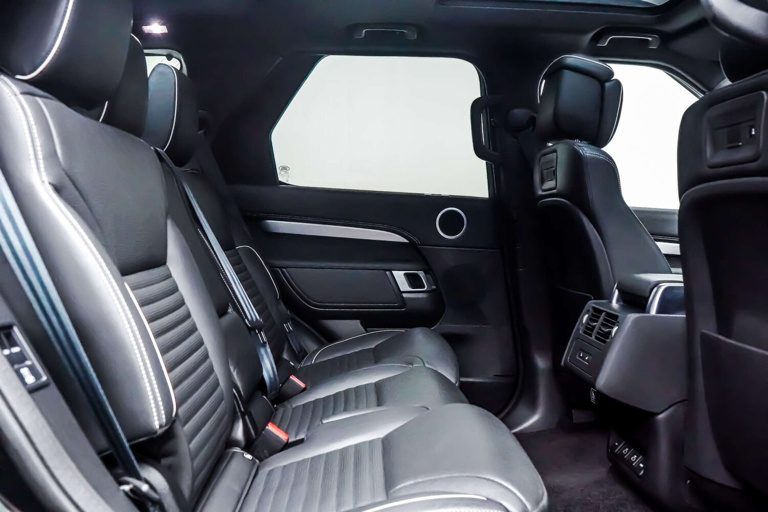 Used Land Rover Discovery 2021 for sale - 76831086: Photo 8