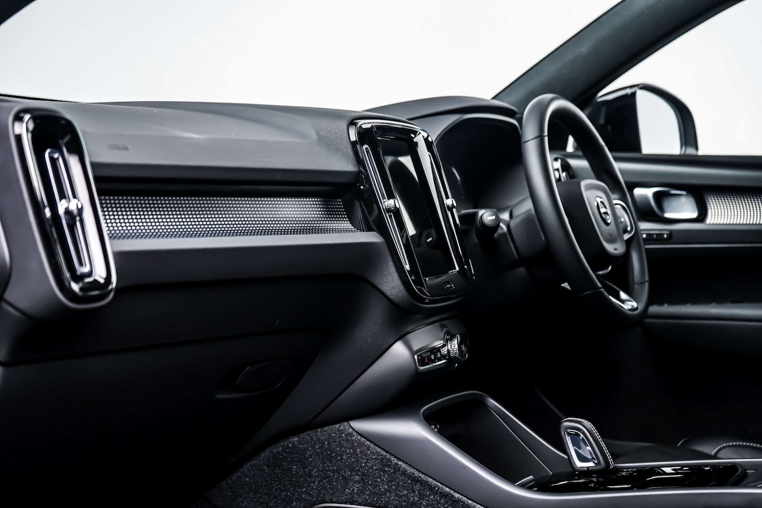 Used Volvo XC40 2021 for sale - 76974696: Photo 17