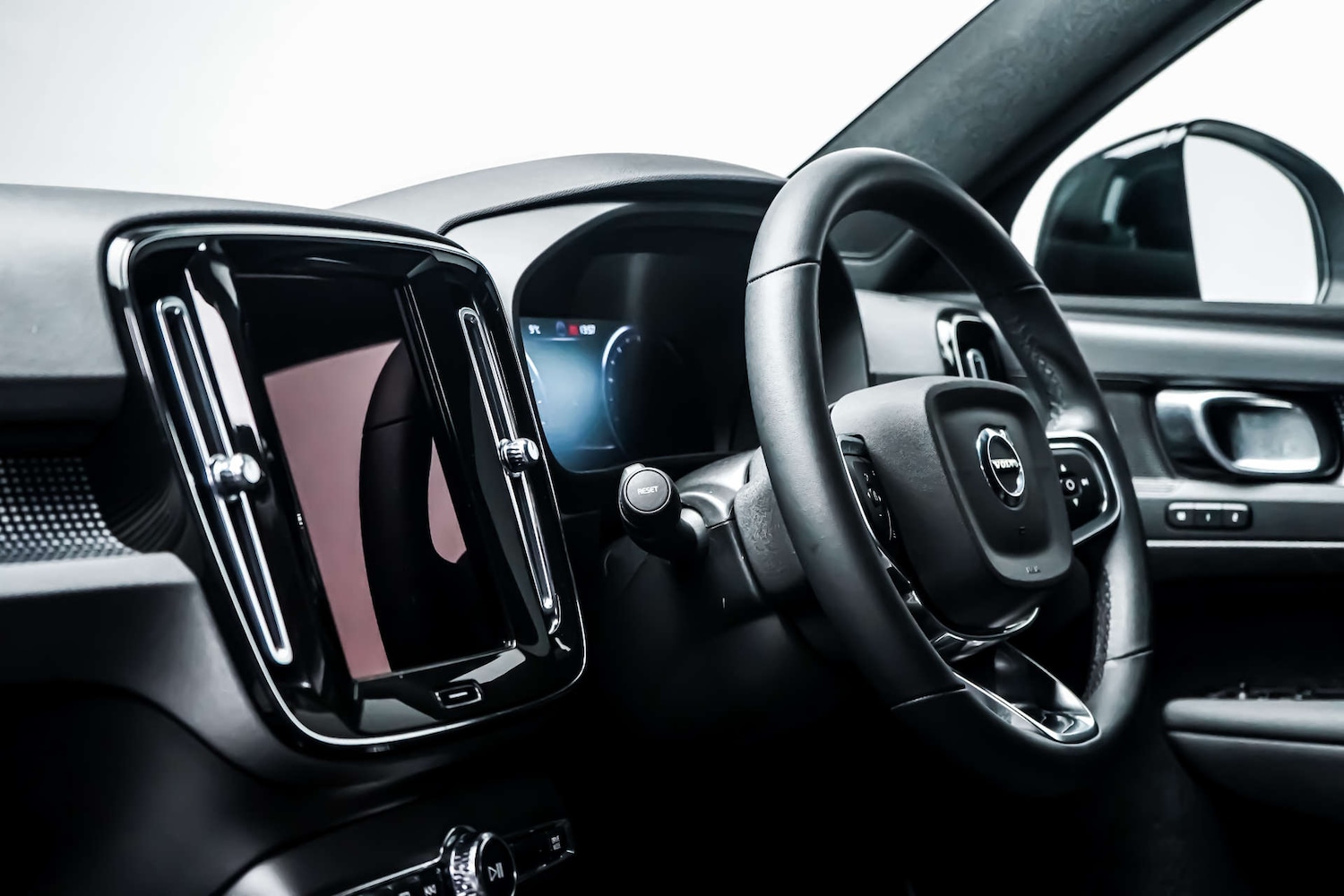 Used Volvo XC40 2021 for sale - 76974696: Photo 18