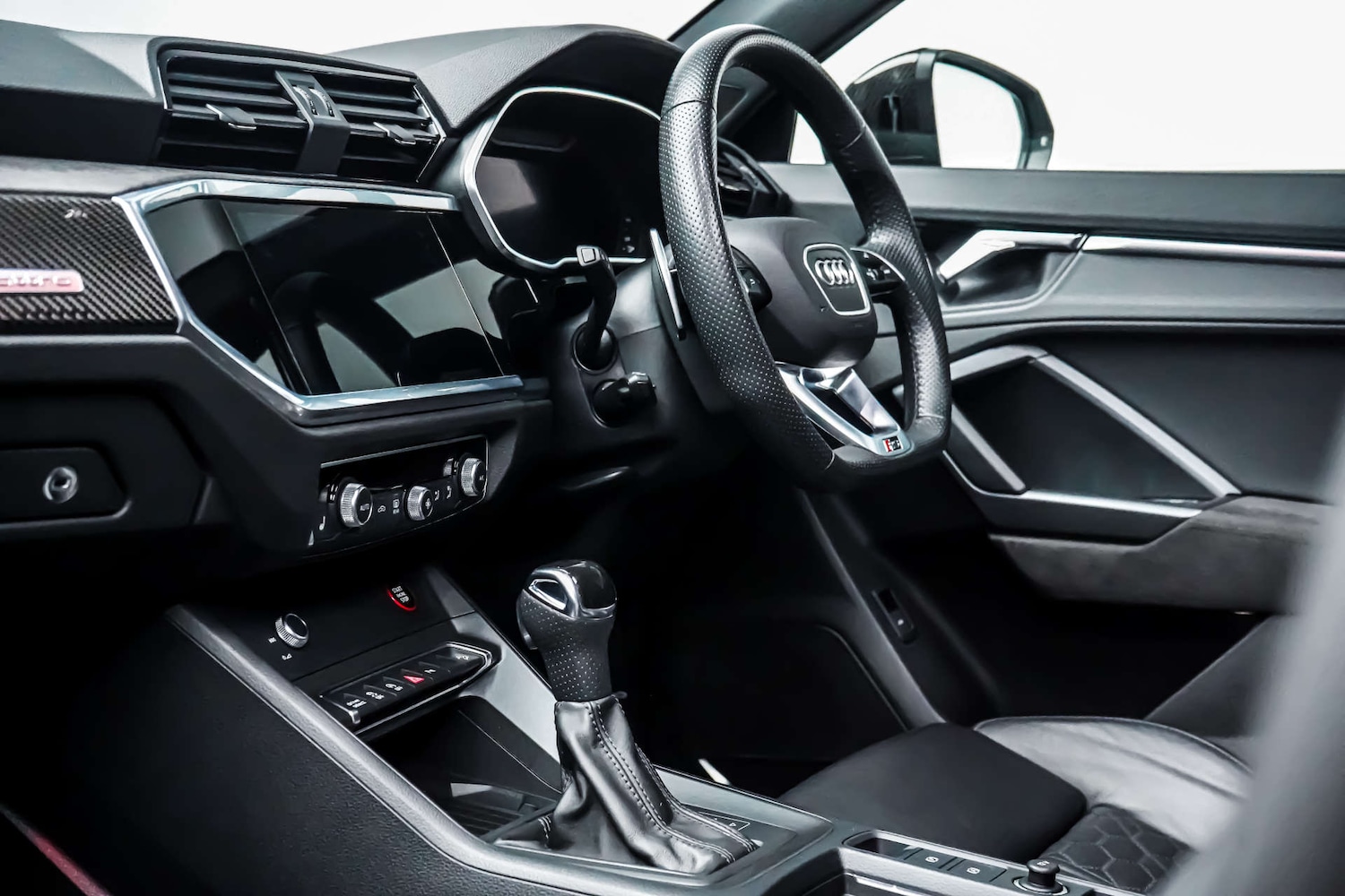 Used Audi RS Q3 2020 for sale - 76830951: Photo 24