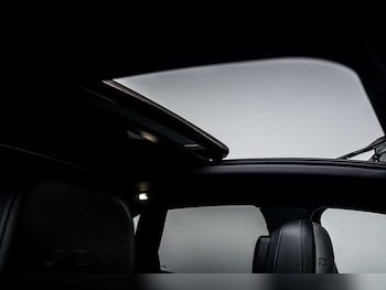 Used Porsche Macan 2022 for sale - 77822602: Photo