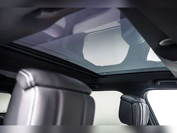 Used Land Rover Discovery 2023 for sale - 77759683: Photo