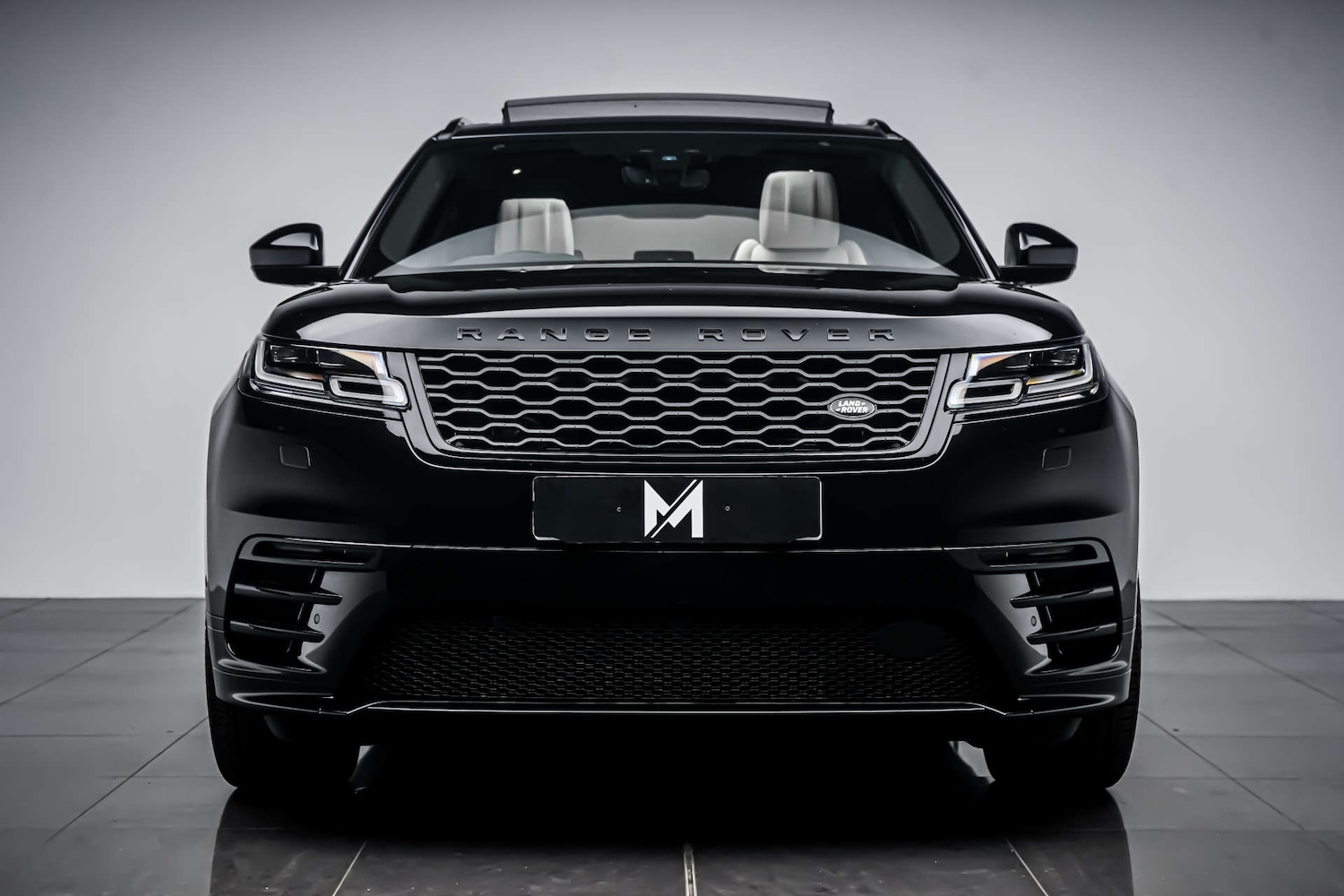 Used Land Rover Range Rover Velar 2019 for sale - 77920727: Photo 2