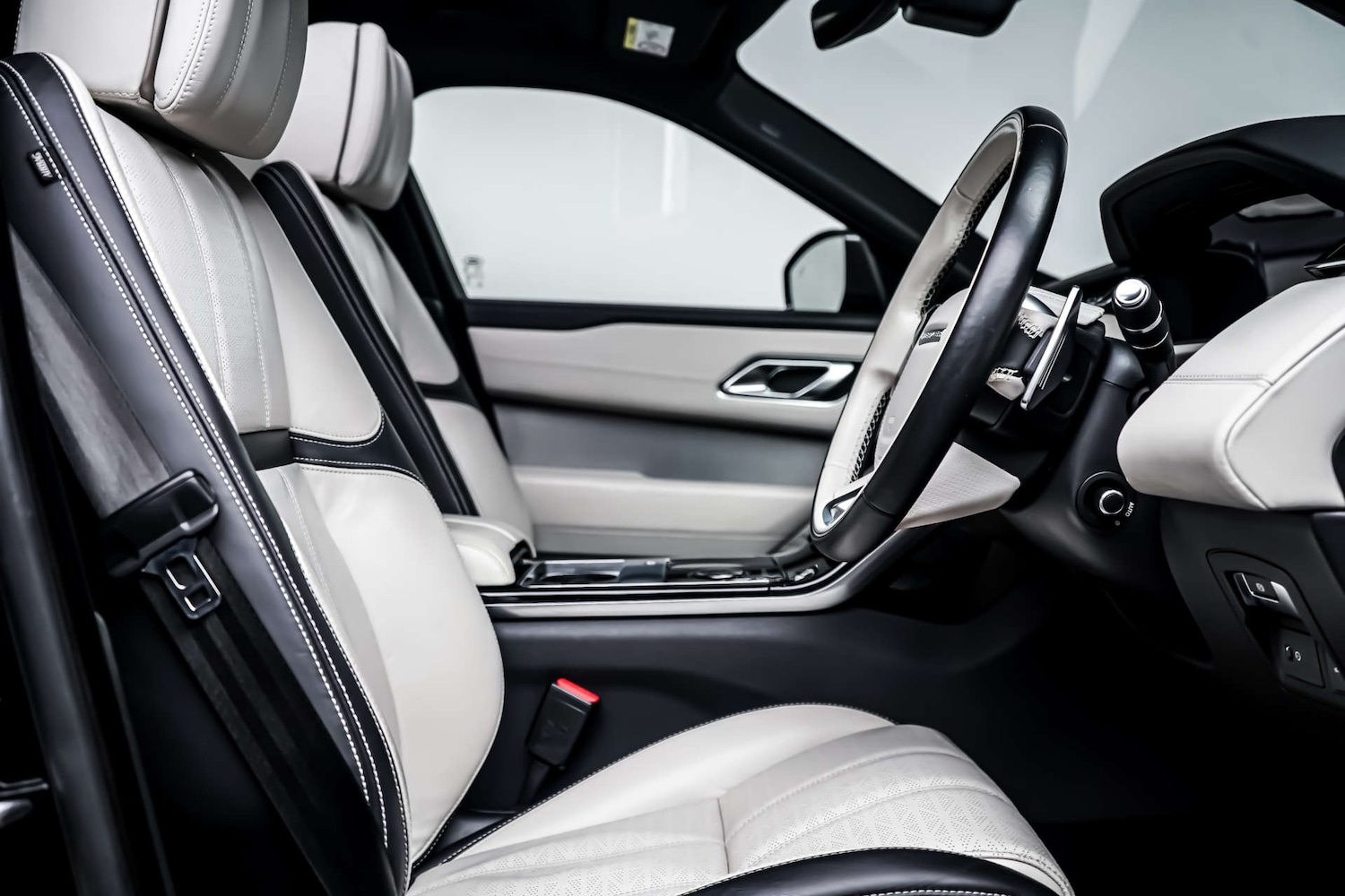 Used Land Rover Range Rover Velar 2019 for sale - 77920727: Photo 6