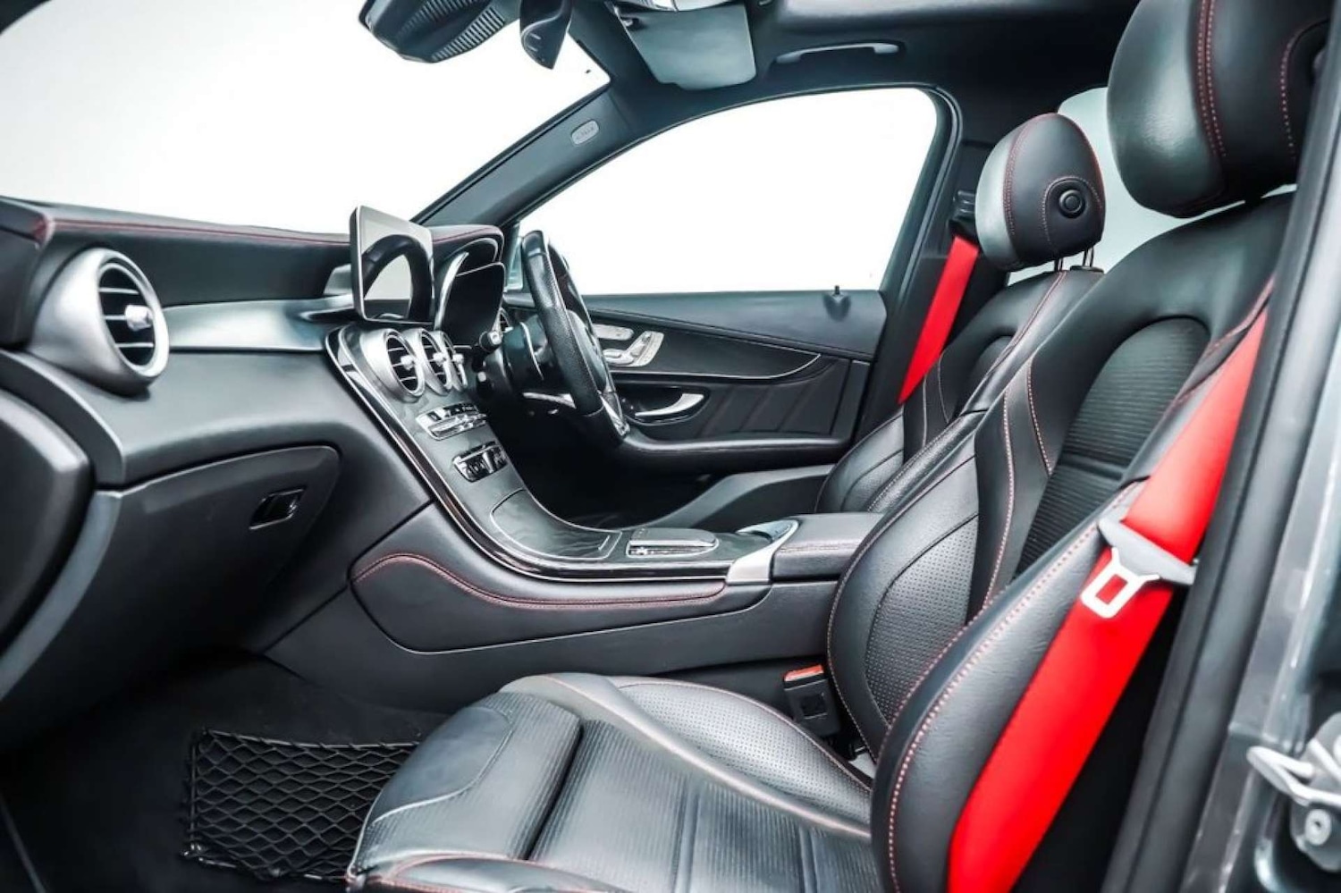 Used Mercedes-Benz GLC 2020 for sale - 77022564: Photo 7