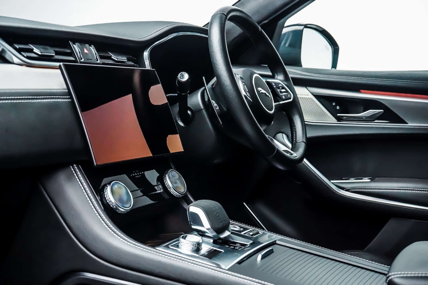 Used Jaguar F-Pace 2023 for sale - 76831049: Photo 17