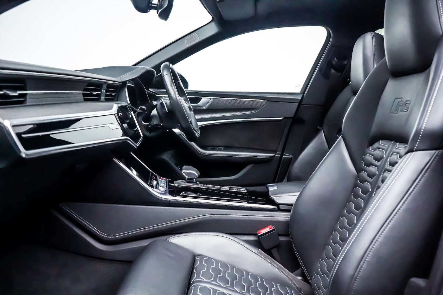 Used Audi RS6 2021 for sale - 76831045: Photo 8