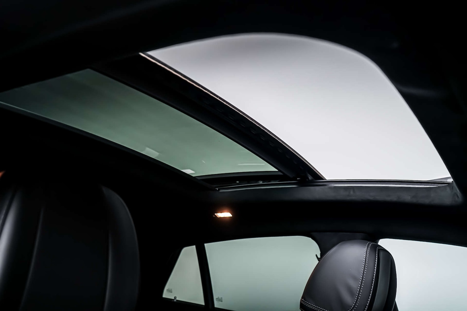 Used Mercedes-Benz GLE 2023 for sale - 77536210: Photo 3