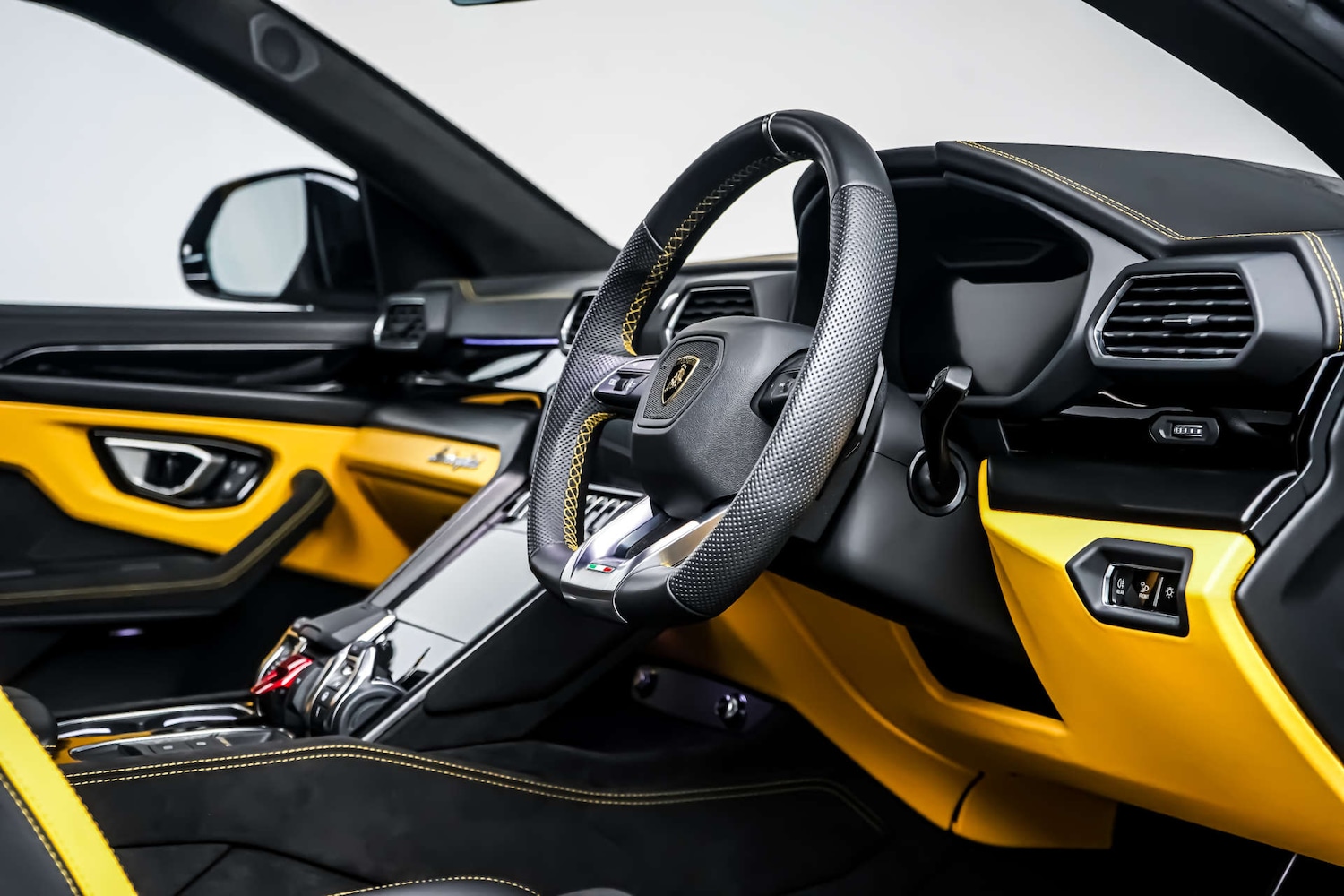 Used Lamborghini Urus 2024 for sale - 77426978: Photo 15