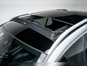 Used Mercedes-Benz GLE 2022 for sale - 77681243: Photo