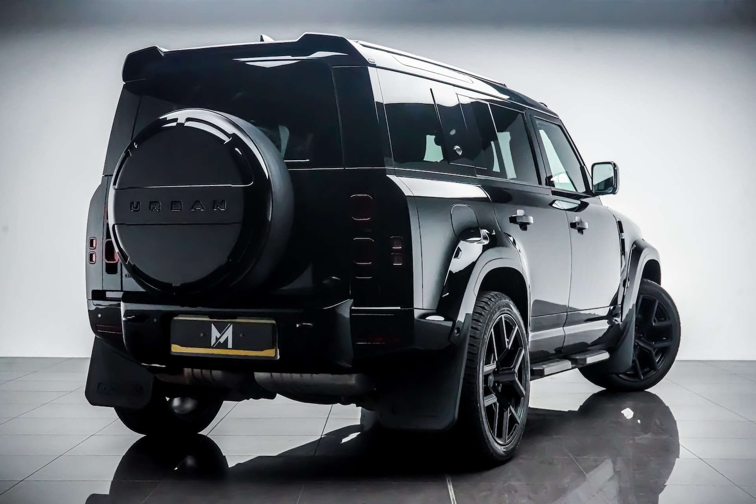 Used Land Rover Defender 2023 for sale - 78083600: Photo 19