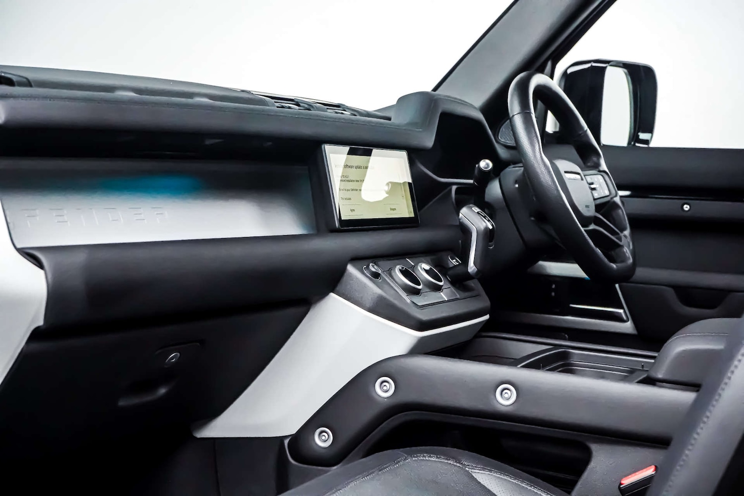 Used Land Rover Defender 2023 for sale - 78083600: Photo 25