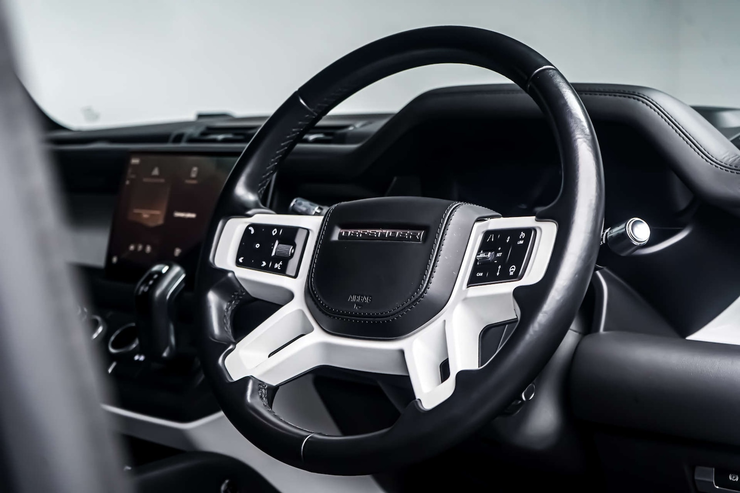 Used Land Rover Defender 2021 for sale - 77249277: Photo 22