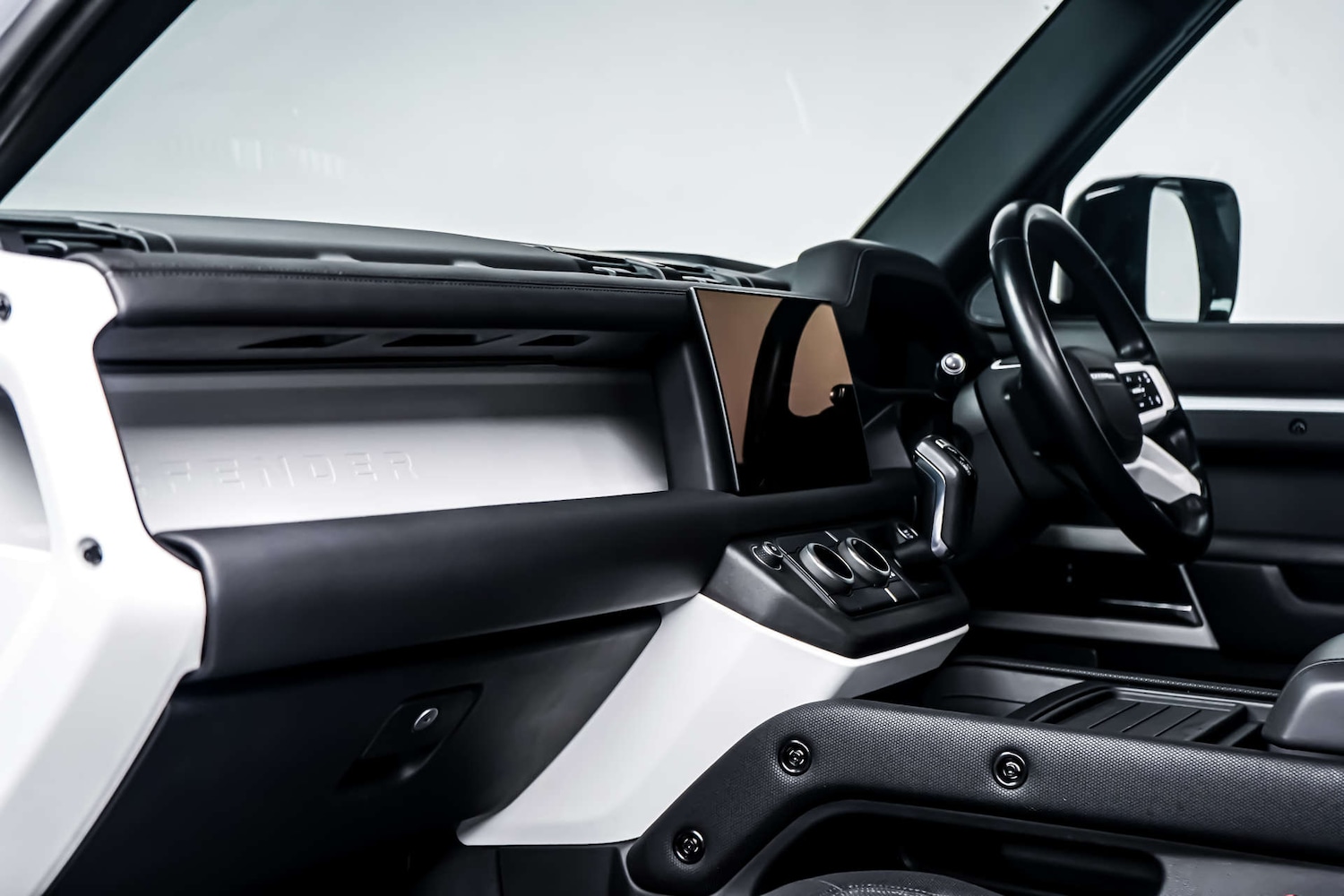 Used Land Rover Defender 2021 for sale - 77249277: Photo 25