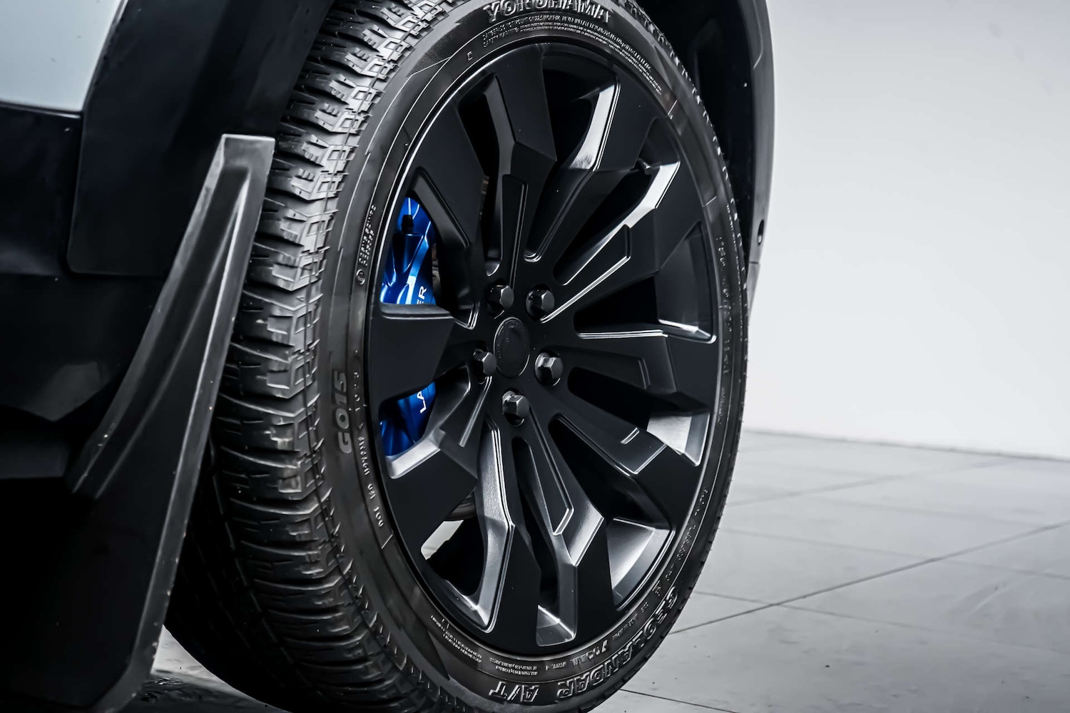 Used Land Rover Defender 2021 for sale - 77249277: Photo 3