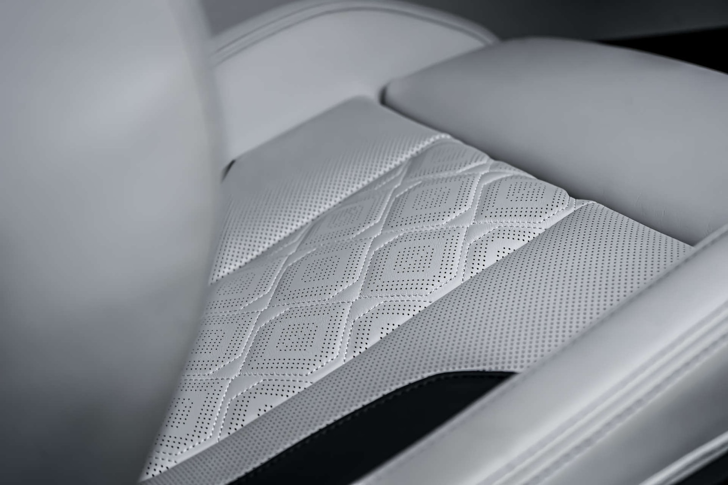 Used BMW M8 2023 for sale - 77548527: Photo 7