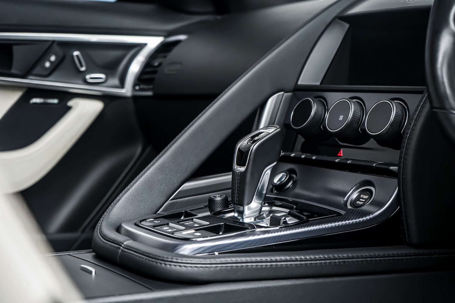 Used Jaguar F-Type 2021 for sale - 77426916: Photo 15