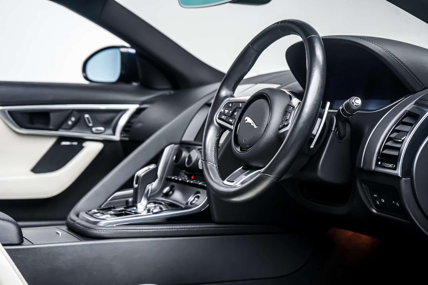 Used Jaguar F-Type 2021 for sale - 77426916: Photo 8