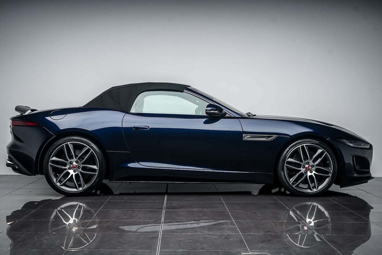 Used Jaguar F-Type 2021 for sale - 77426916: Photo 9