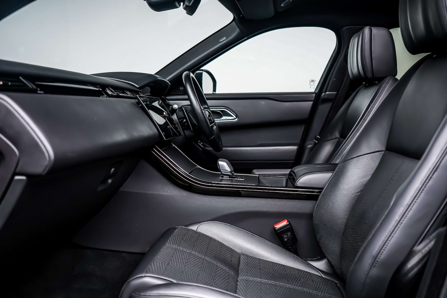 Used Land Rover Range Rover Velar 2023 for sale - 77426929: Photo 7