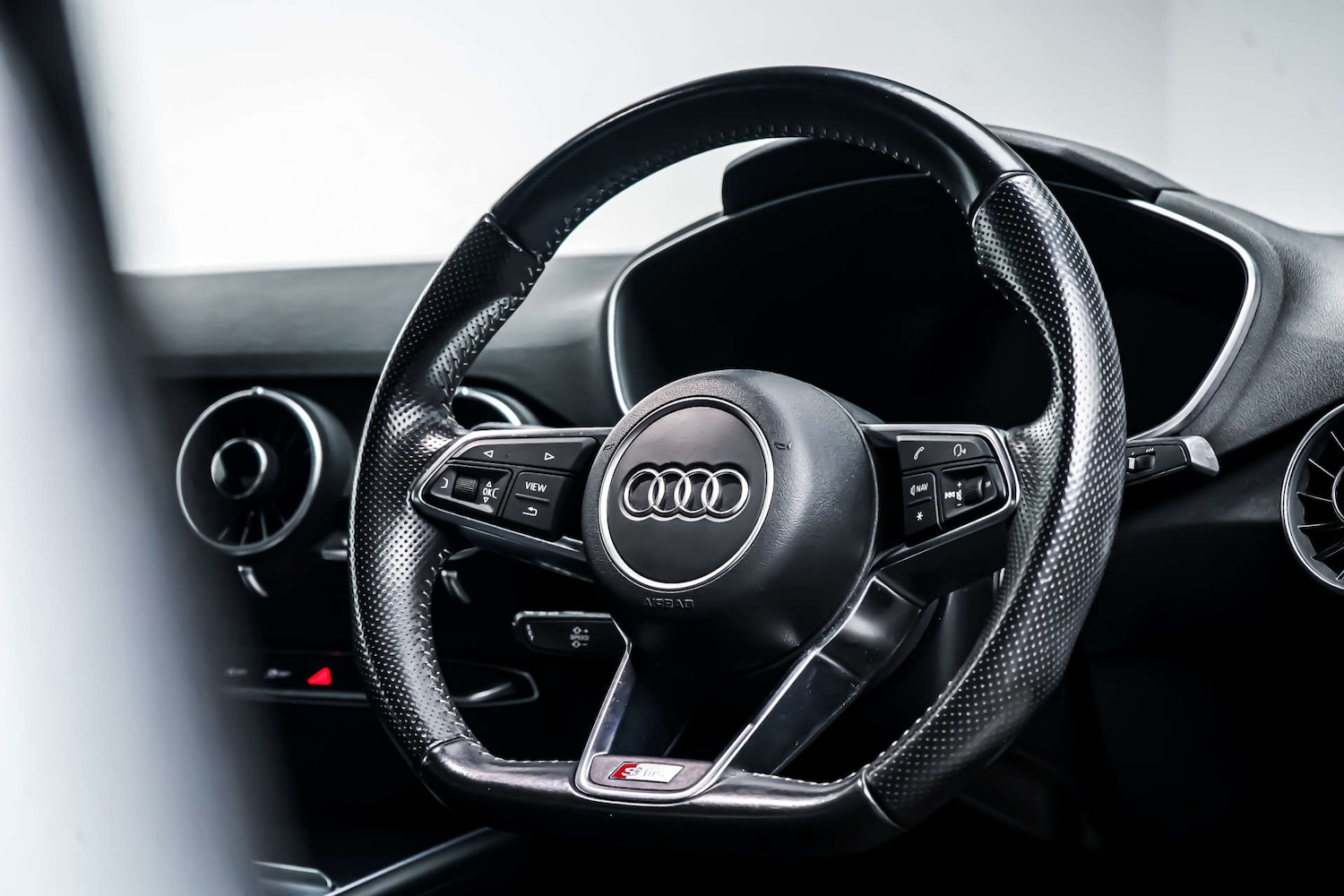 Used Audi TT 2016 for sale - 77047477: Photo 11