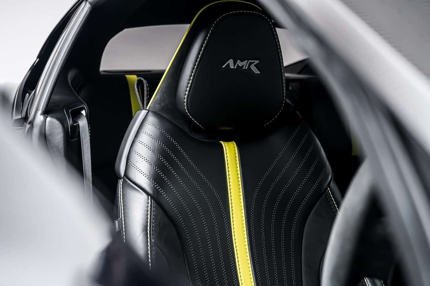 Used Aston Martin DB11 2018 for sale - 77426950: Photo 7