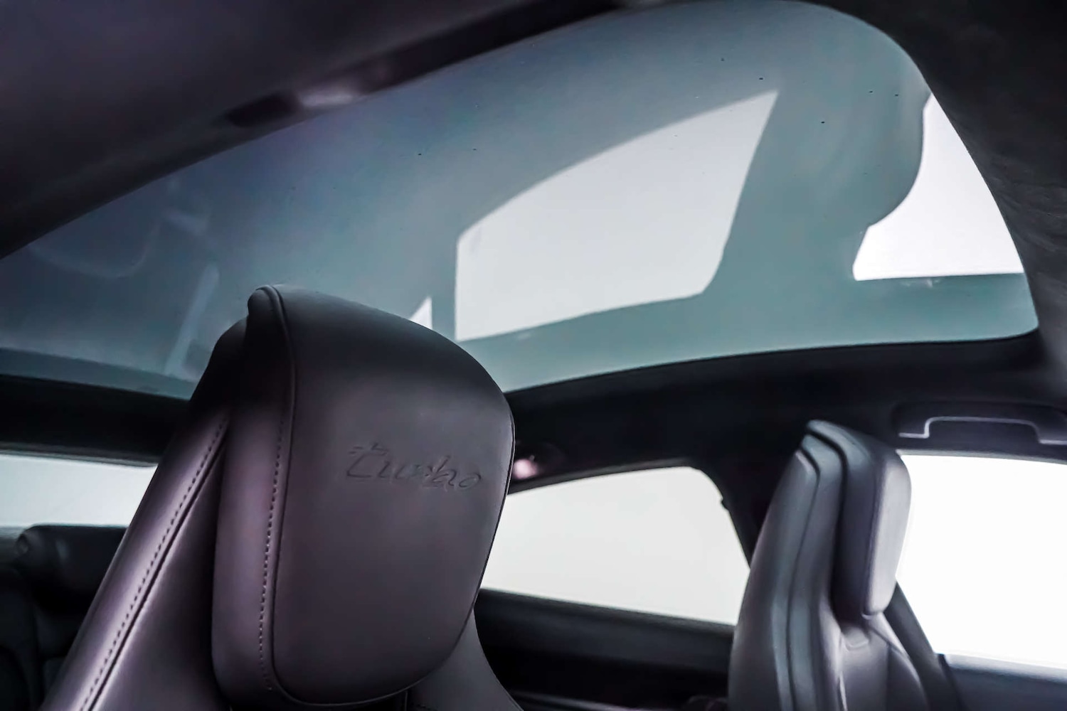 Used Porsche Taycan 2020 for sale - 76830935: Photo 3