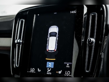 Used Volvo XC40 2020 for sale - 78598528: Photo