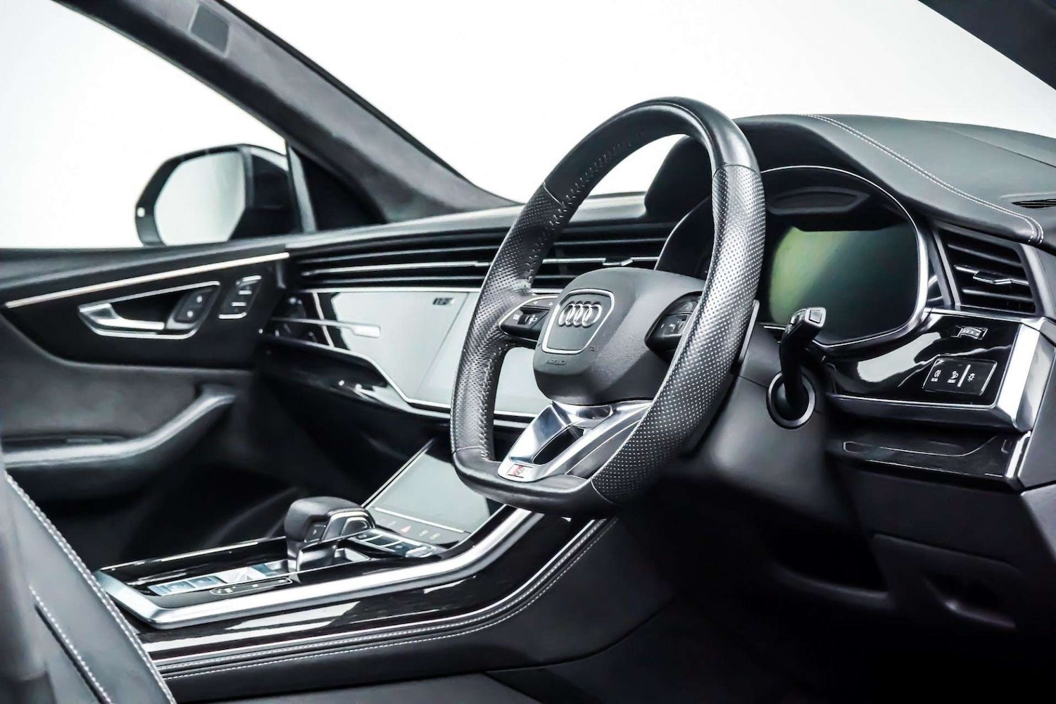 Used Audi Q8 2018 for sale - 76831014: Photo 8