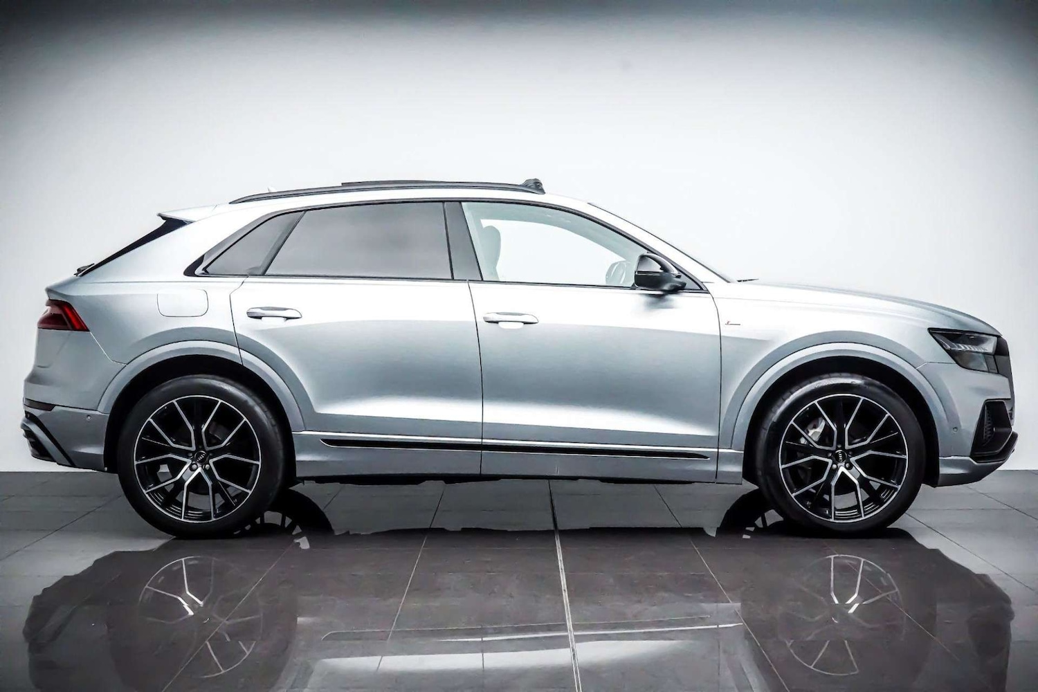 Used Audi Q8 2018 for sale - 76831014: Photo 9