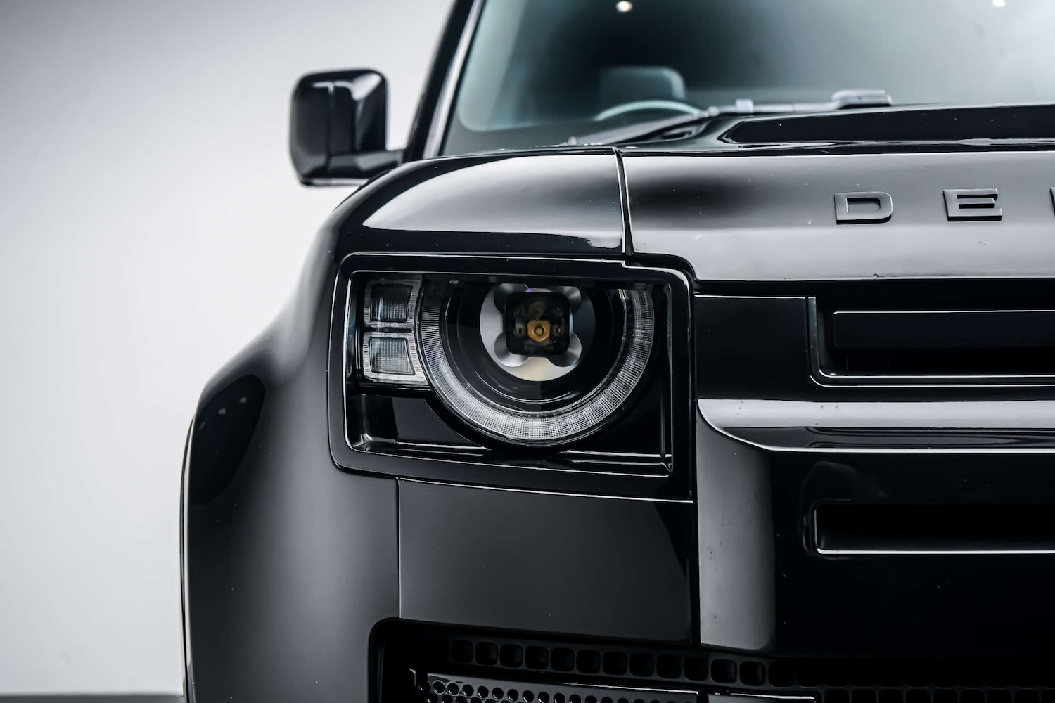 Used Land Rover Defender 2021 for sale - 77426927: Photo 13