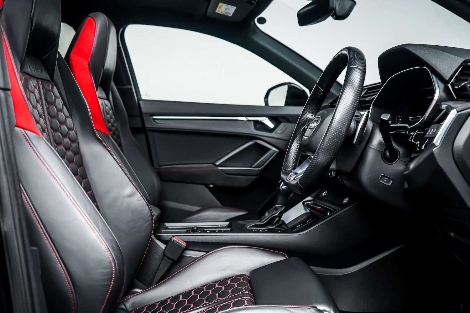 Used Audi RS Q3 2020 for sale - 77591959: Photo 6