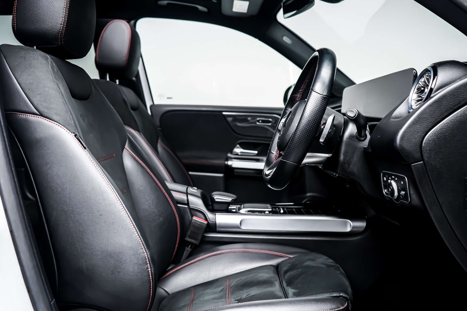 Used Mercedes-Benz GLB 2023 for sale - 77426972: Photo 6