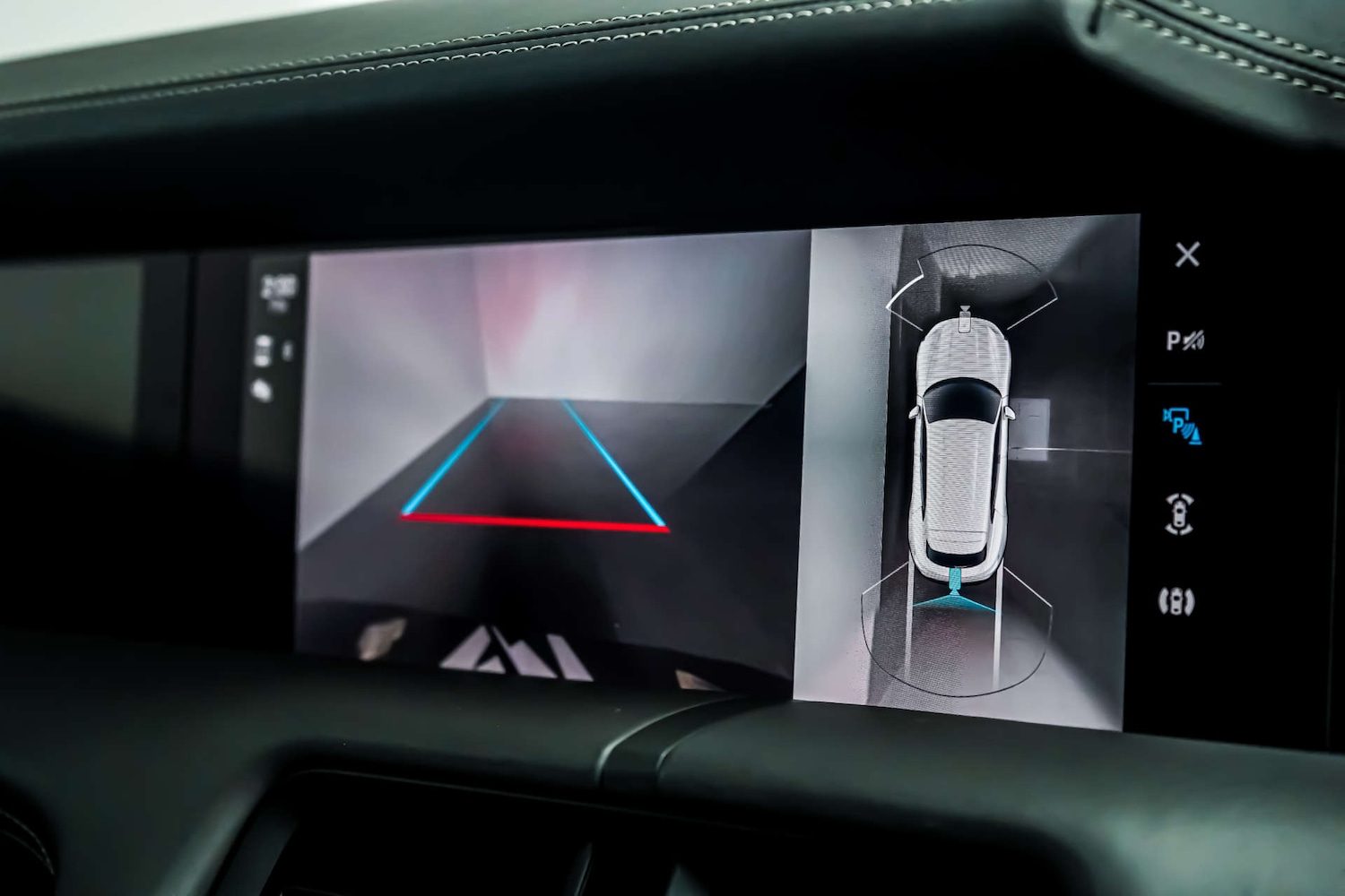 Used Porsche Taycan 2023 for sale - 76830895: Photo 13