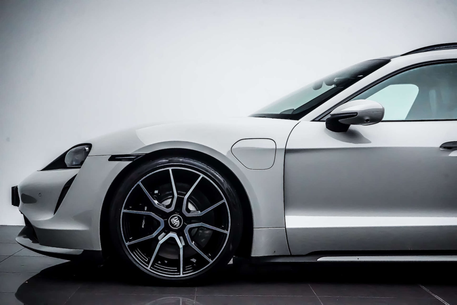 Used Porsche Taycan 2023 for sale - 76830895: Photo 14