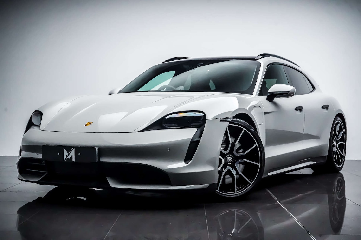 Used Porsche Taycan 2023 for sale - 76830895: Photo 5