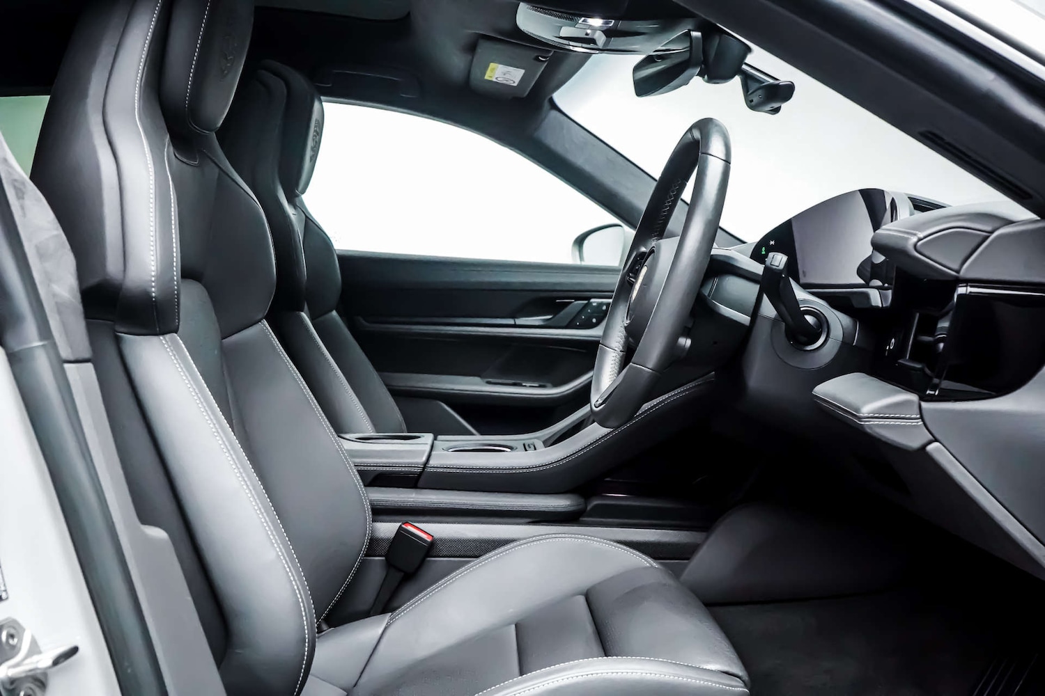 Used Porsche Taycan 2023 for sale - 76830895: Photo 6