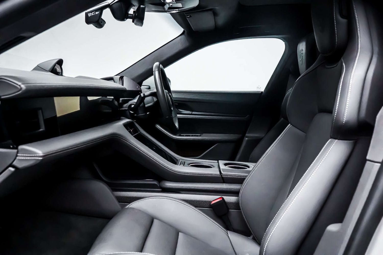 Used Porsche Taycan 2023 for sale - 76830895: Photo 8