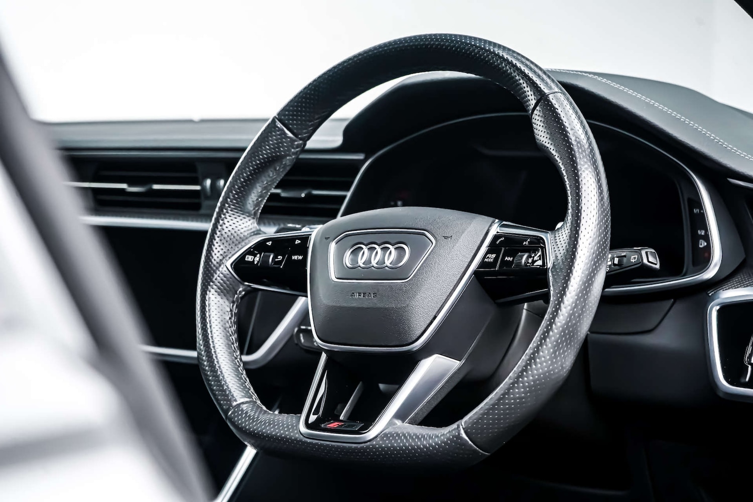 Used Audi RS6 2021 for sale - 76831091: Photo 24