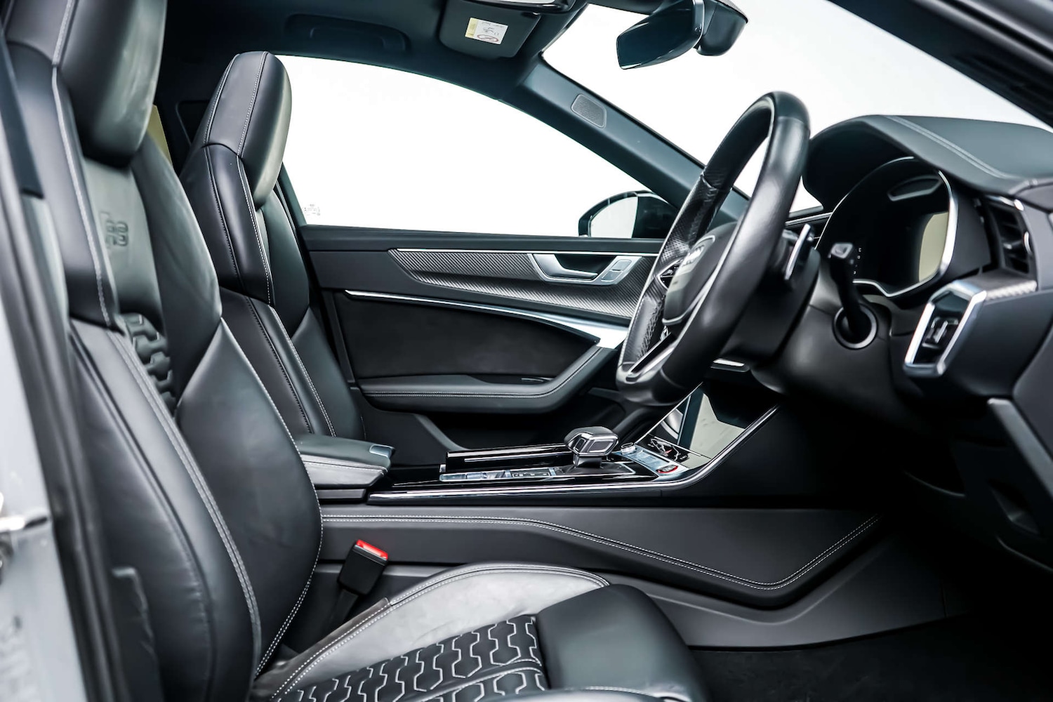 Used Audi RS6 2021 for sale - 76831091: Photo 6