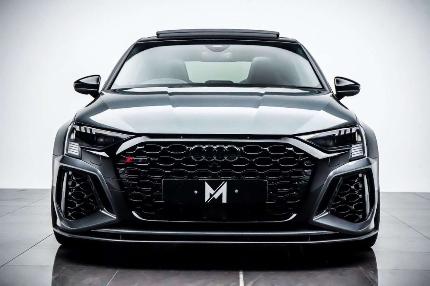 Used Audi RS3 2023 for sale - 76831050: Photo 2