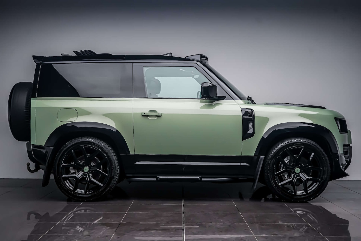 Used Land Rover Defender 90 2023 for sale - 77482435: Photo 9